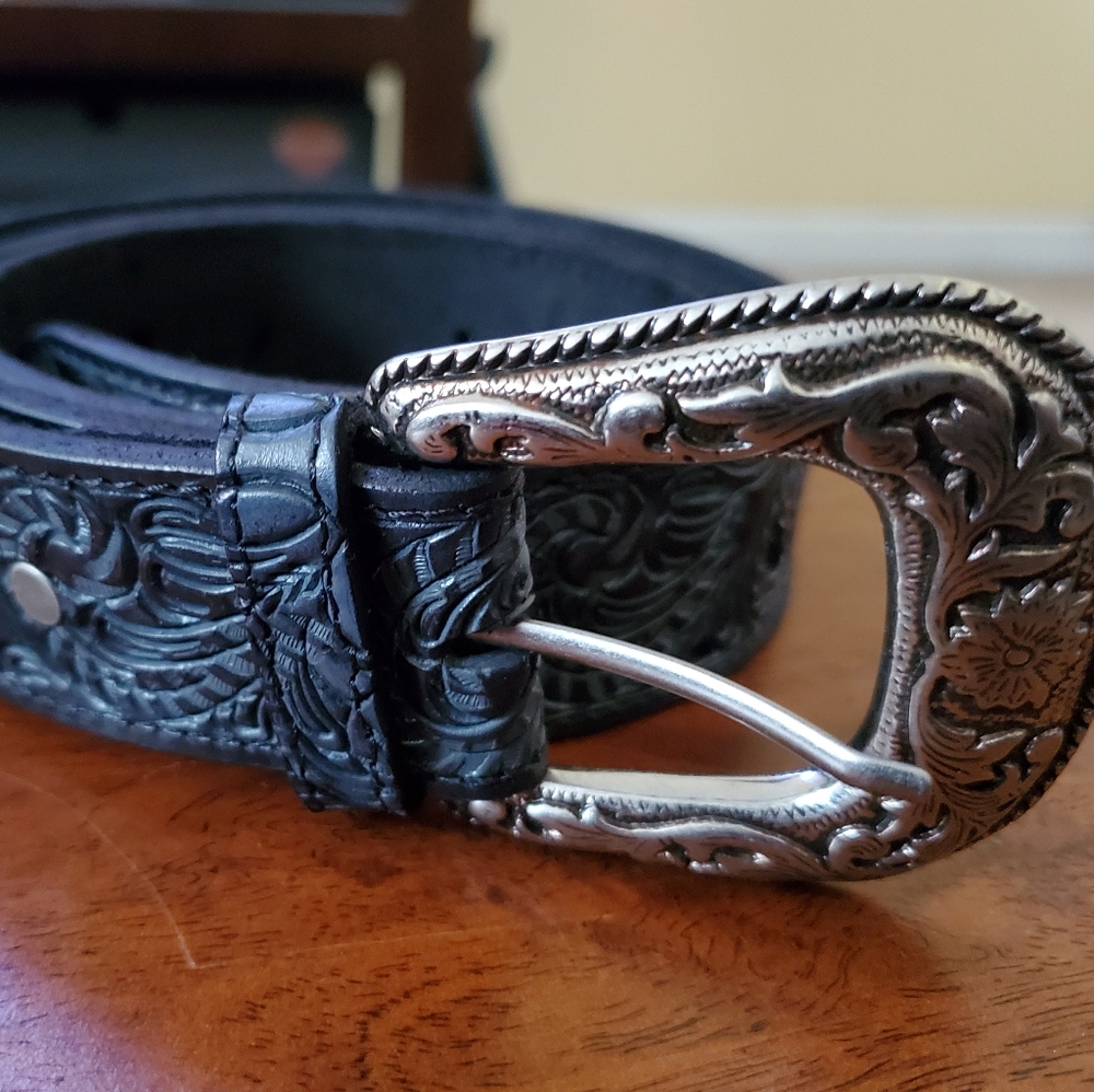 Shyanne Women Black Cross Filigree Western Belt